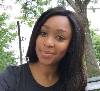 Scammer With Photos Of Minnie Dlamini (Insta)